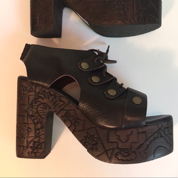 **SOLD** Free People FARRAH platform US 8 $148 - Picture 8 of 8