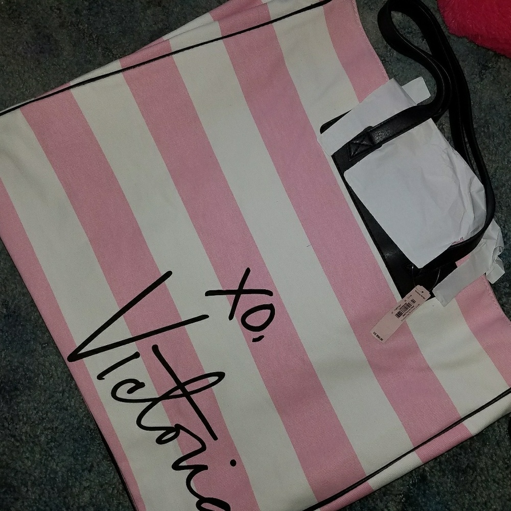 VS travel tote