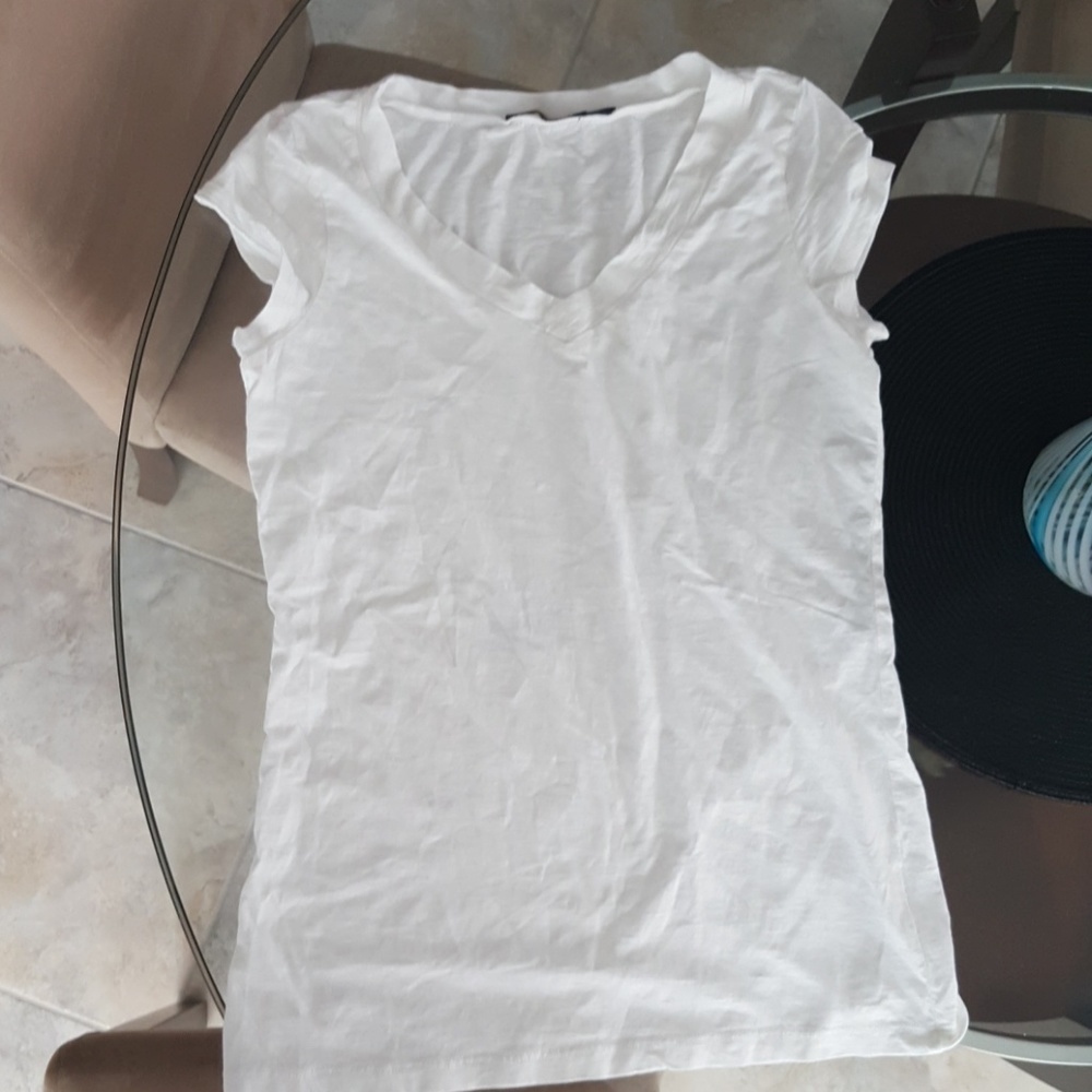 NWOT Limited white 100% pima cotton t shirt