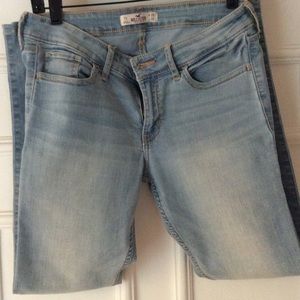 Hollister skinny jeans, size 28x29