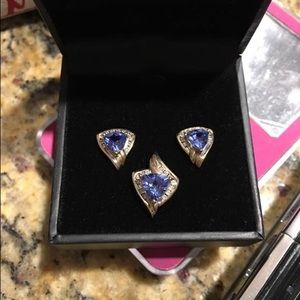 Diamond and Tanzanite pendant and earring set.
