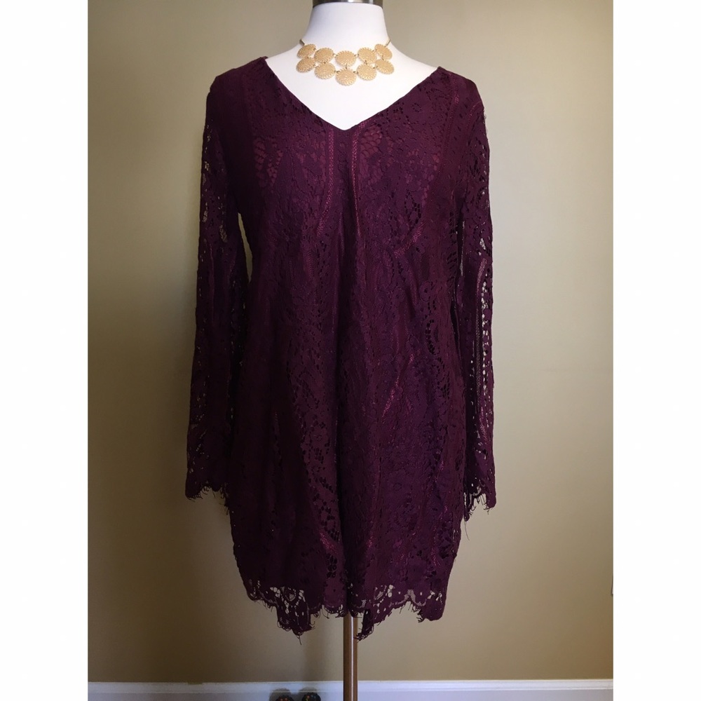 Francesca's Long Sleeve Maroon Lace Shift Dress