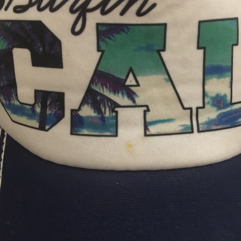 Surfin' Cali Roxy Hat - Picture 3 of 3