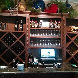 Meet your Posher, Chrystal