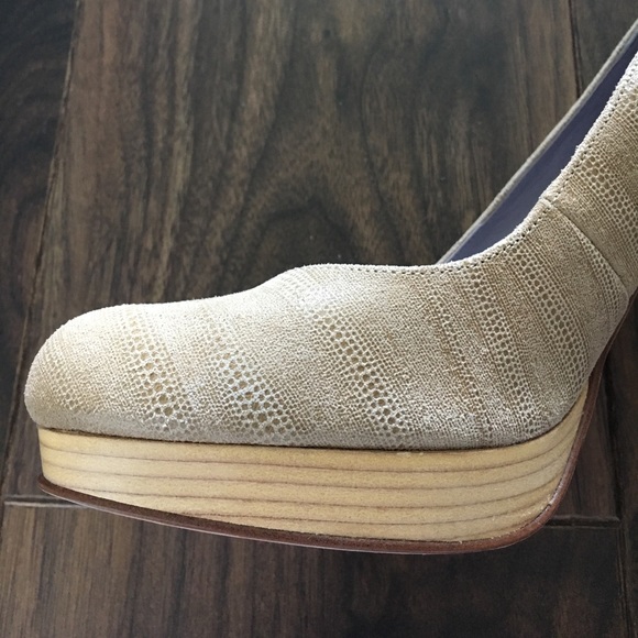 Cole Haan heels - Picture 2 of 2