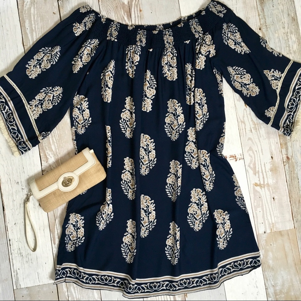 Off The Shoulder Dress Sizes XL- 2X - Picture 2 of 2