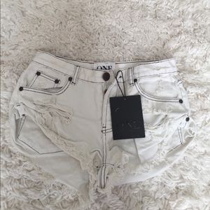 One by One Teaspoon white shorts