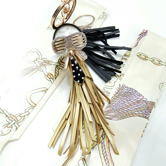 ⤵️⤵️ Crystal Doll & D-Ring Pearl Skinny Tie Scarf - Picture 2 of 4