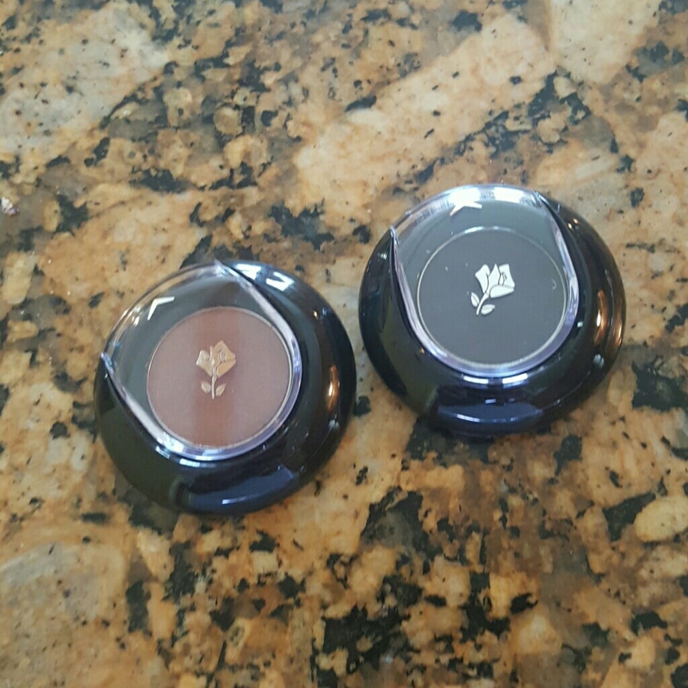 eye shadow