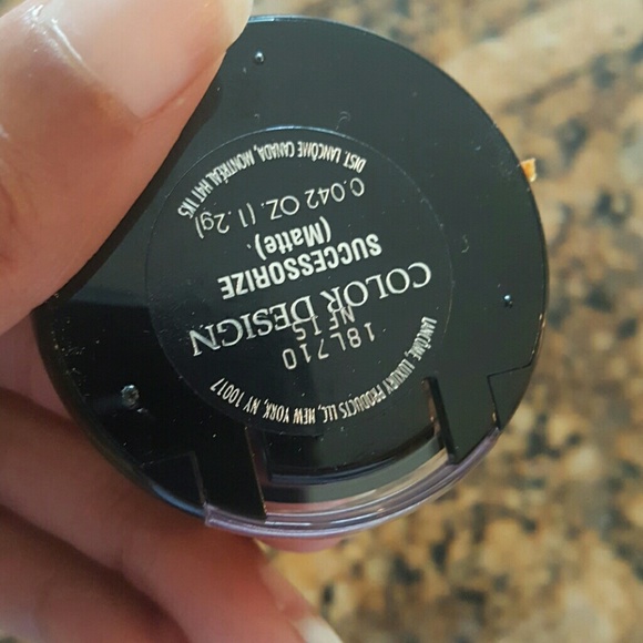 eye shadow - Picture 3 of 4