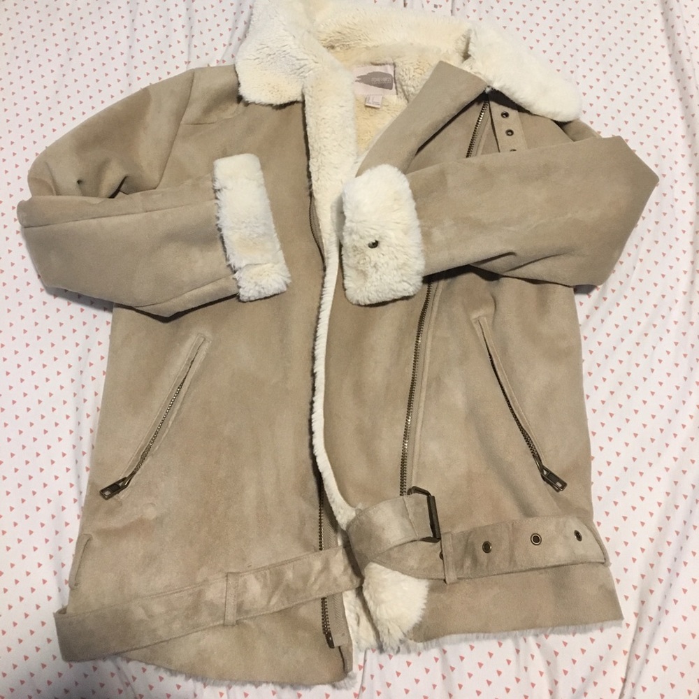 Forever 21 Shearling Faux Suede/Fur Biker Jacket in Beige