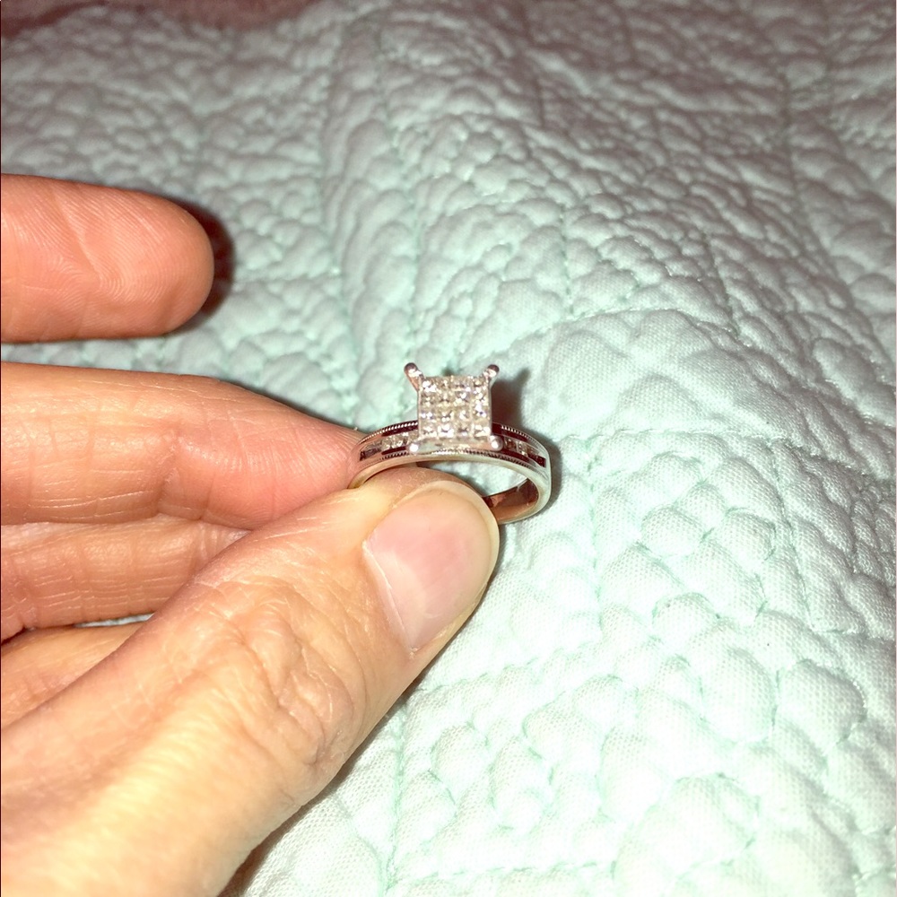 princess cut diamond ring