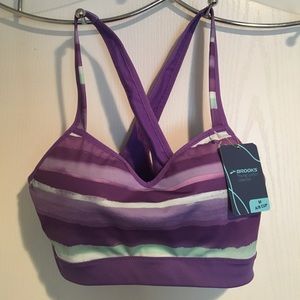 NWT Brooks moving comfort padded sports bra