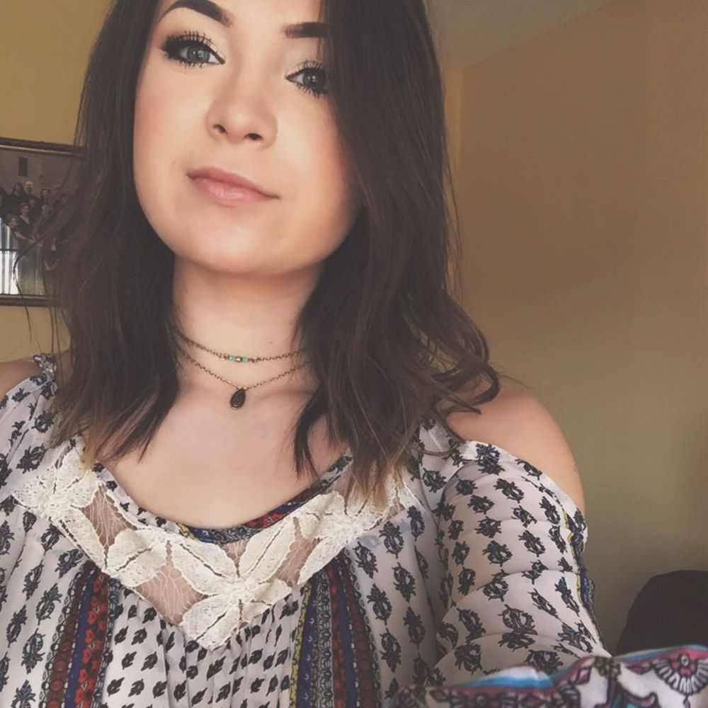 Meet your Posher, Becca