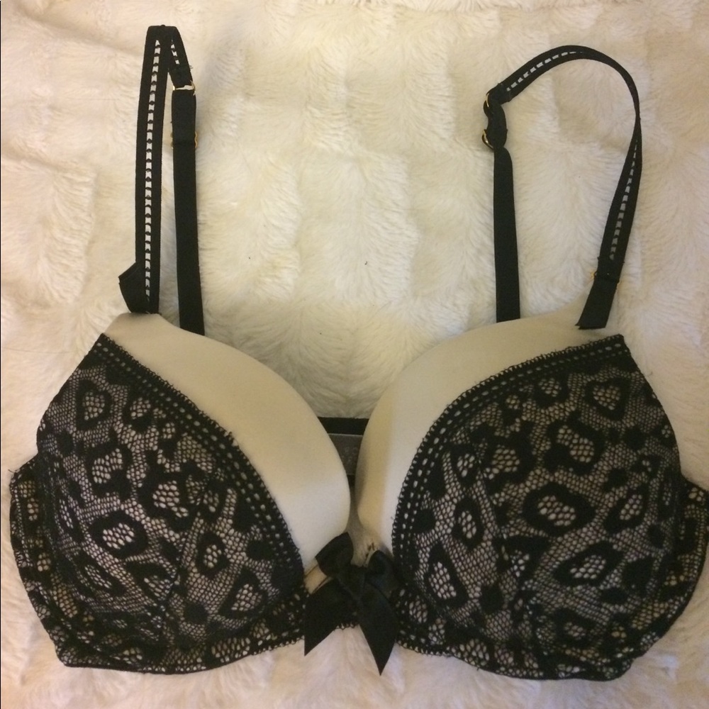Victoria's Secret bra.
