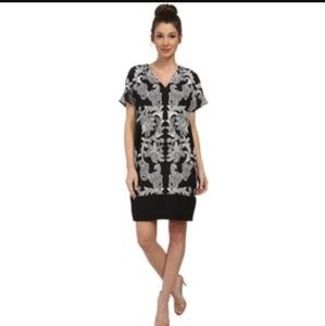 Adrianna Papell NWT T-shirt dress ivory/black 8