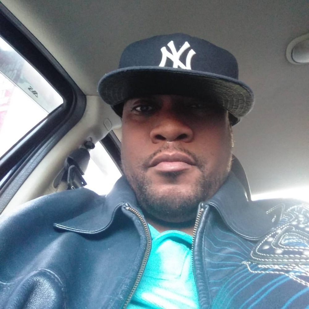 Meet your Posher, Andrew couso