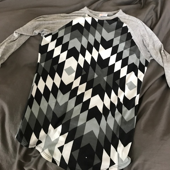 LuLaRoe Tops - LuLaRoe Randy baseball tee