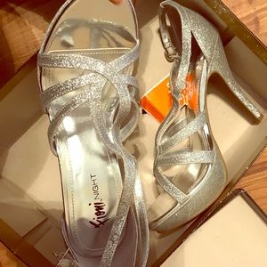 Heels! Glitter silver