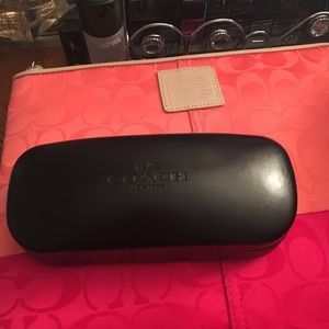 Authentic COACH sunglasses/eyeglasses case 🌞