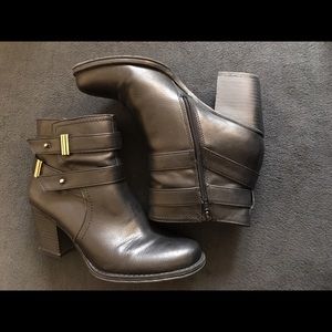 Black Naturalizer Boots with Gold Hardware