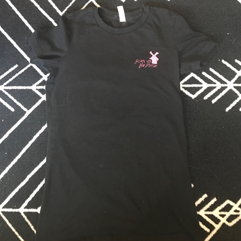 Dutch Bros t-shirt! ✌🏼