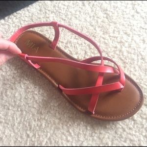 MIA Cruise Flat Sandal.