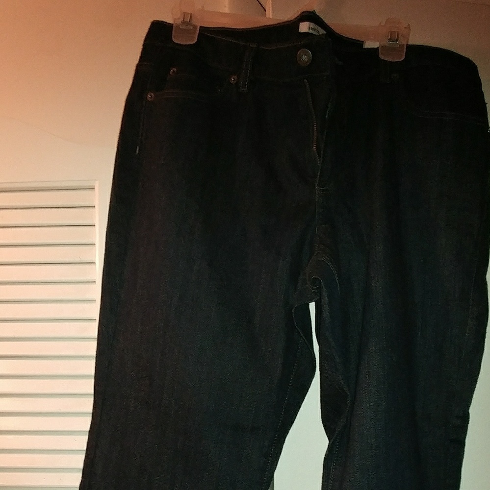 Liz&co jeans, nice stretch just can't fit them