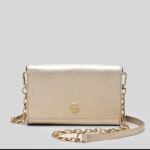 🎉Tory butch metallic Robinson crossbody/clutch🎉