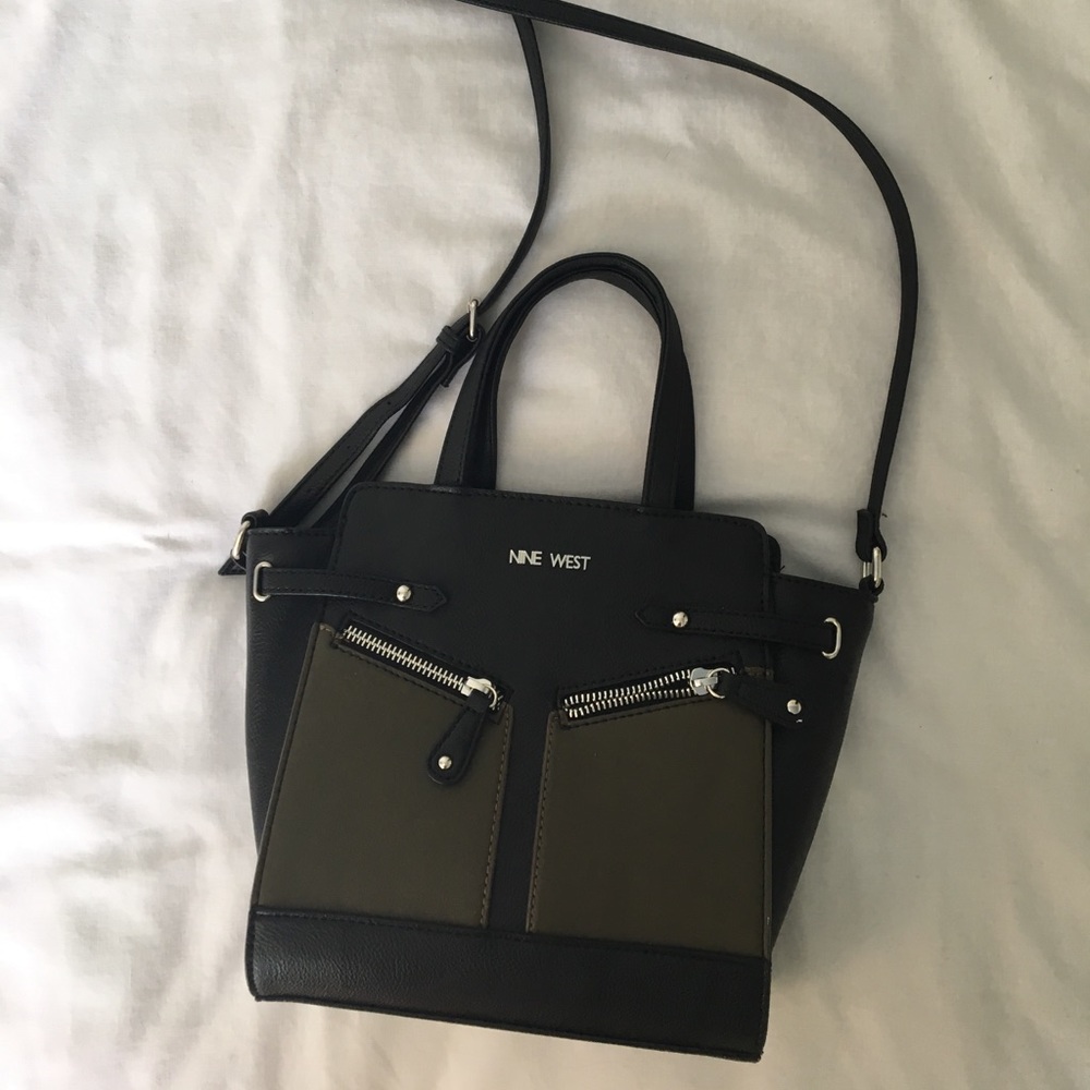 nine west black and army green crossbody!