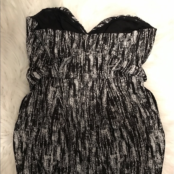 Nasty Gal Strapless - Picture 4 of 7