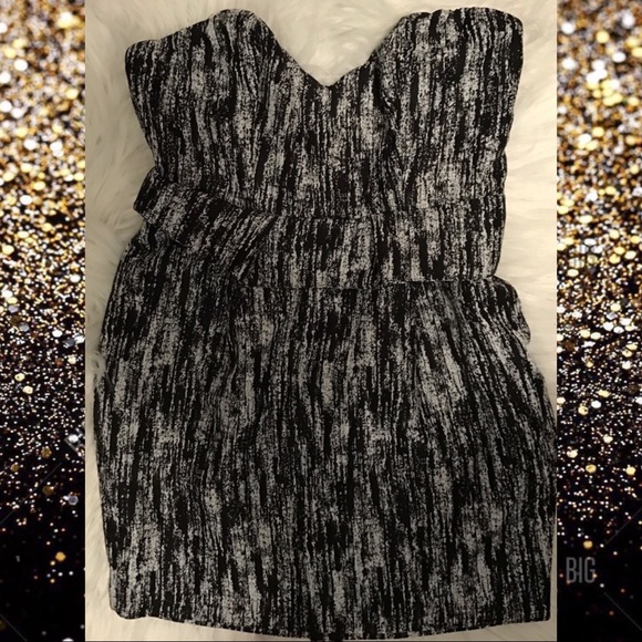 Nasty Gal Strapless - Picture 2 of 7