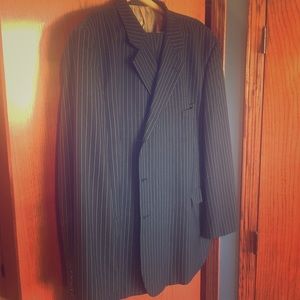 Stacy Adams Mens striped dress suit.
