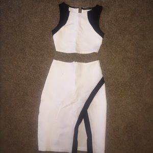 Crop top / high waisted skirt set