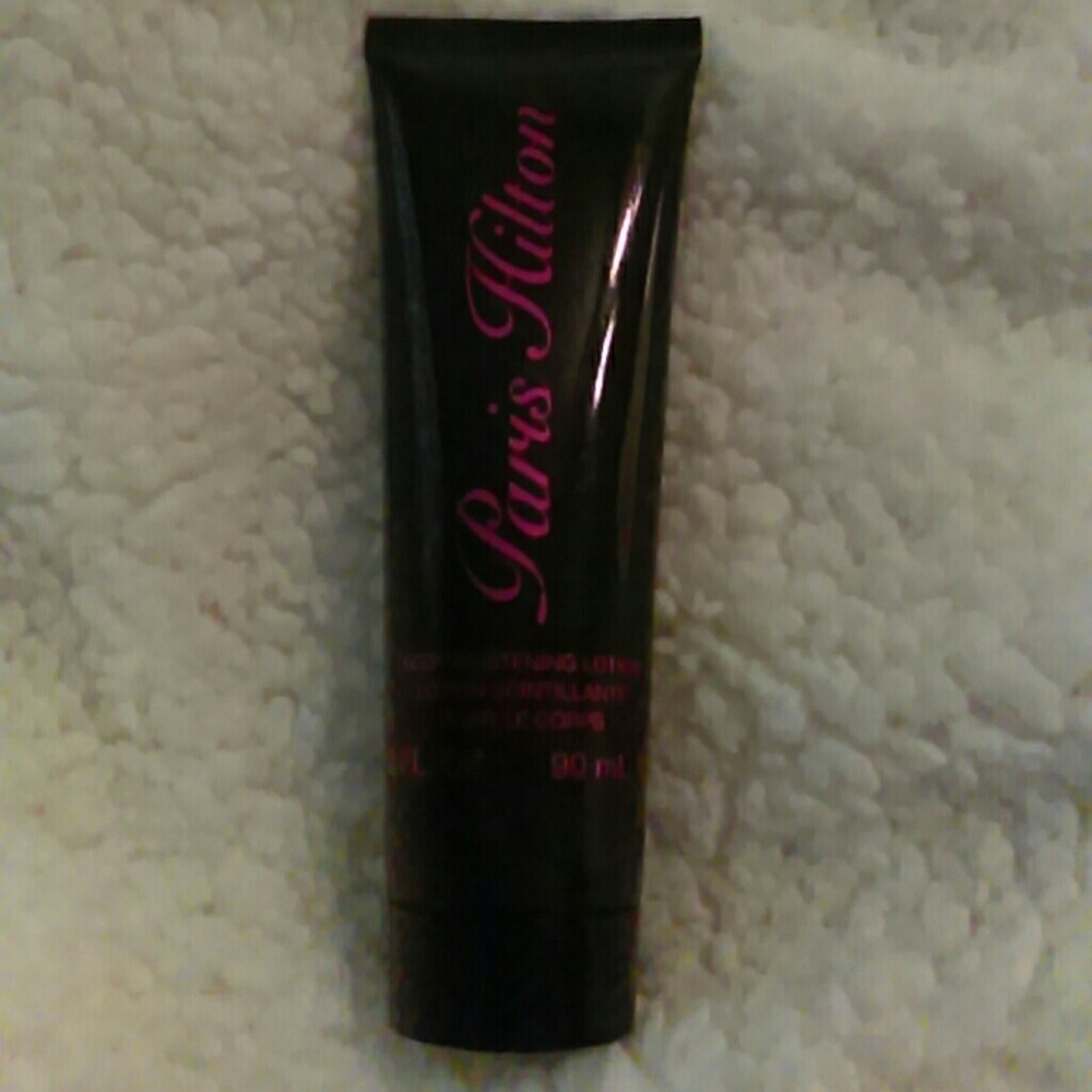 Paris Hilton body glistening lotion