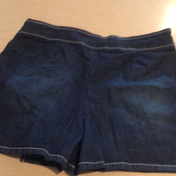 Maurice's jean skort - Picture 3 of 3