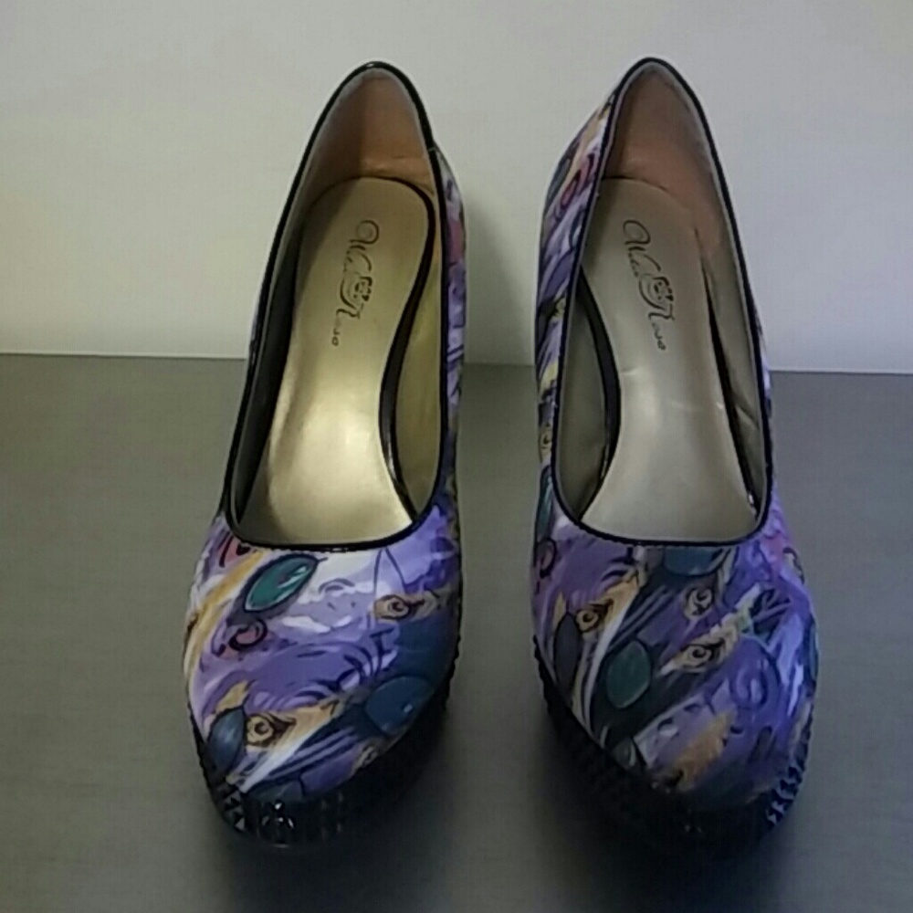 Feathered heels