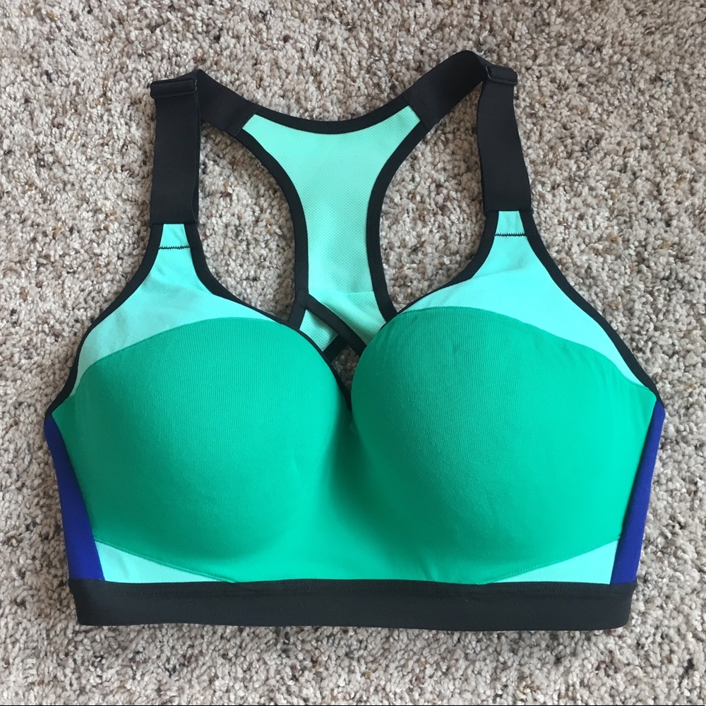 Victoria's Secret Sports Bra 34DD