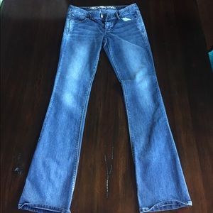 Express Barely Boot Stella Jeans!