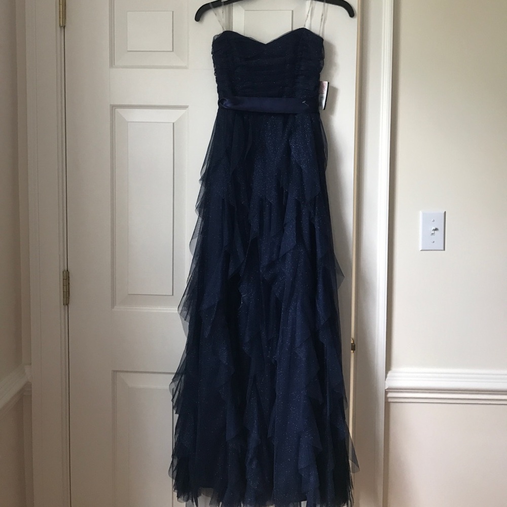 Navy prom dress