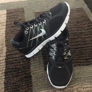 Black Nike lunarglide 2