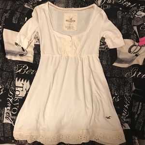 Hollister baby doll shirt. Gently worn. Size S