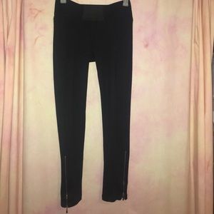 Black zipper leggings