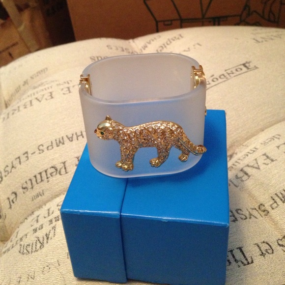 Hsn Jewelry Boxes Fascinating HSN Jewelry Brand New In Box Jaguar Bracelet Poshmark Hsn Jewelry Boxes Fascinating HSN Jewelry Brand New In Box Jaguar Bracelet Poshmark