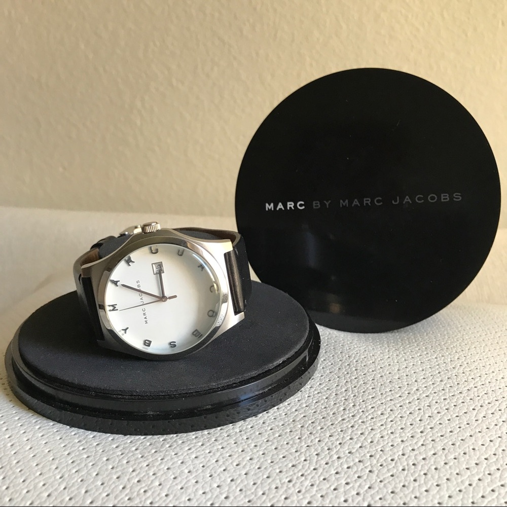 *PRICE DROP!!* Marc by Marc Jacobs Unisex Watch - Picture 4 of 8