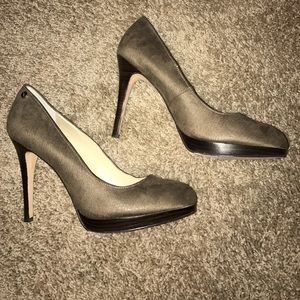 Classy/Beautiful Calvin Klein 8.5 shoes