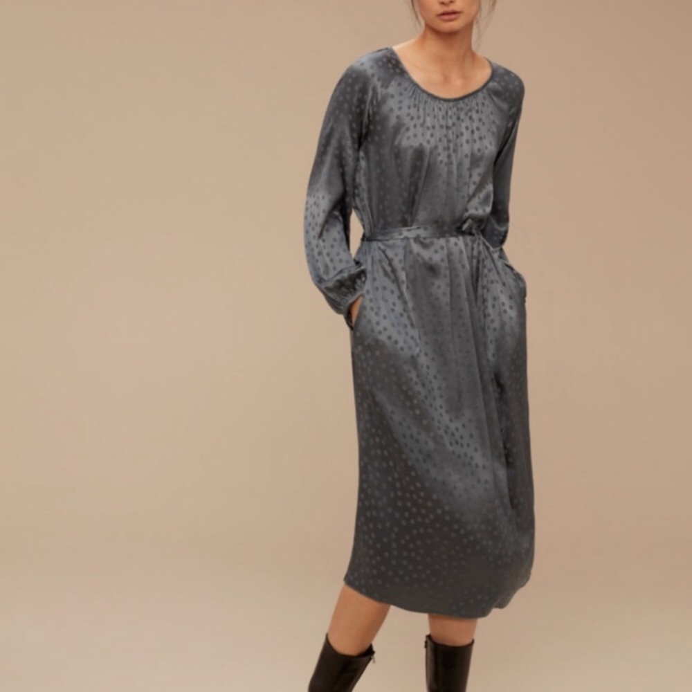 New silk Aritzia dress in midnight blue