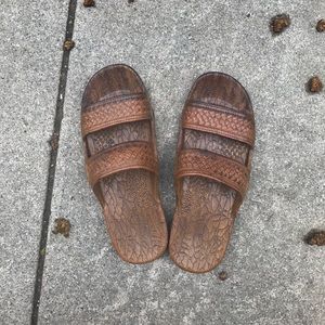 Jandles (sandles similar to Birkenstock)