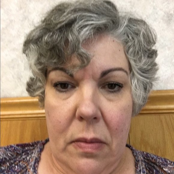 Meet your Posher, Maureen - Picture 1 of 1