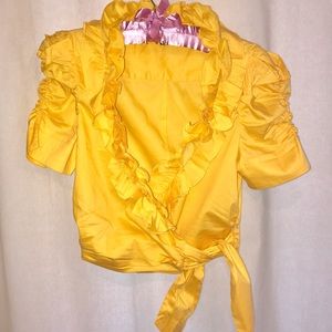 ✨BEBE marygold ruched crop blouse👚